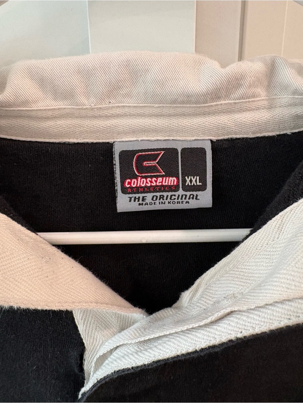 Colosseum Black Pullover with White Collar - Picture 2 of 4